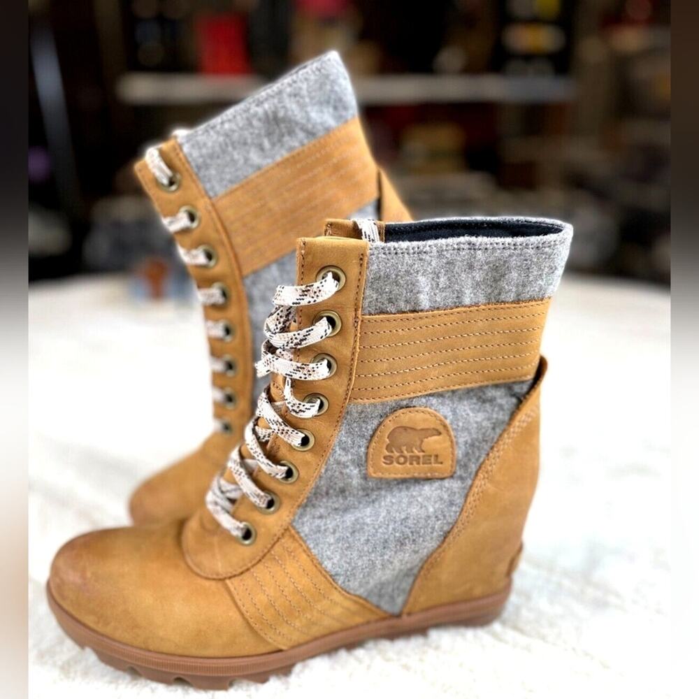 Sorel Women's Brown and Gray All Weather Boots - Picture 5 of 6